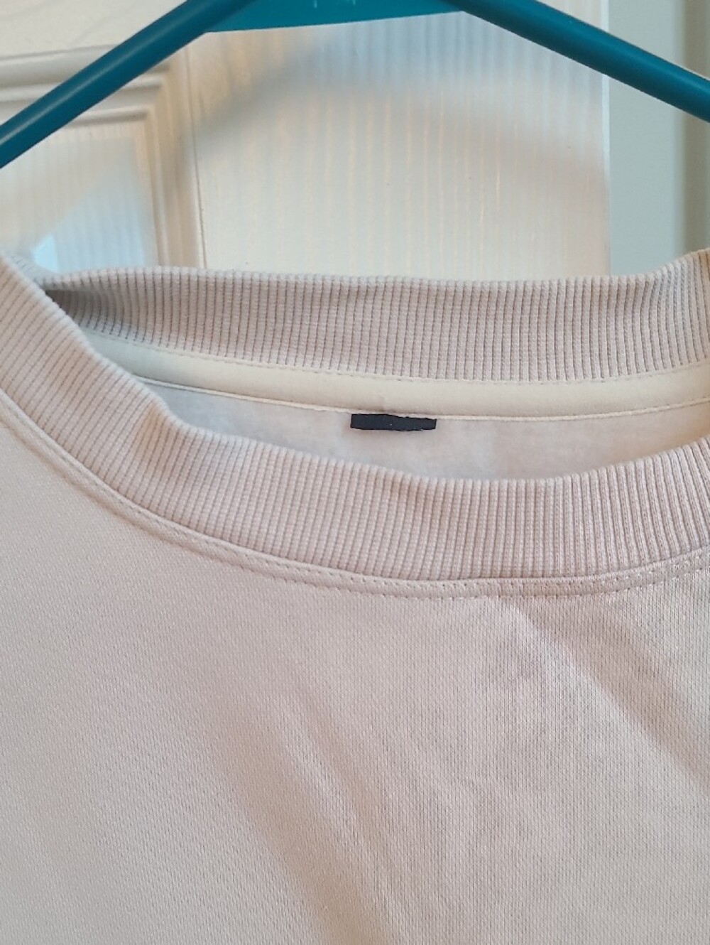 lululemon athletica Womens Cream Crewneck Pullover with Embossed Logo - Picture 2 of 4